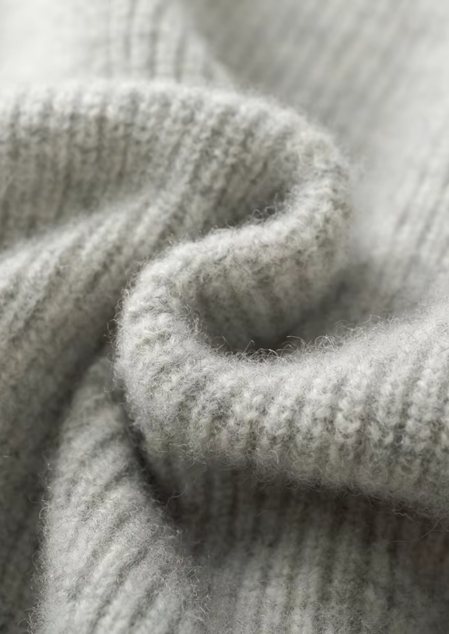 Merino Wool Extra-Fine Ribbed Hoodie With Zip