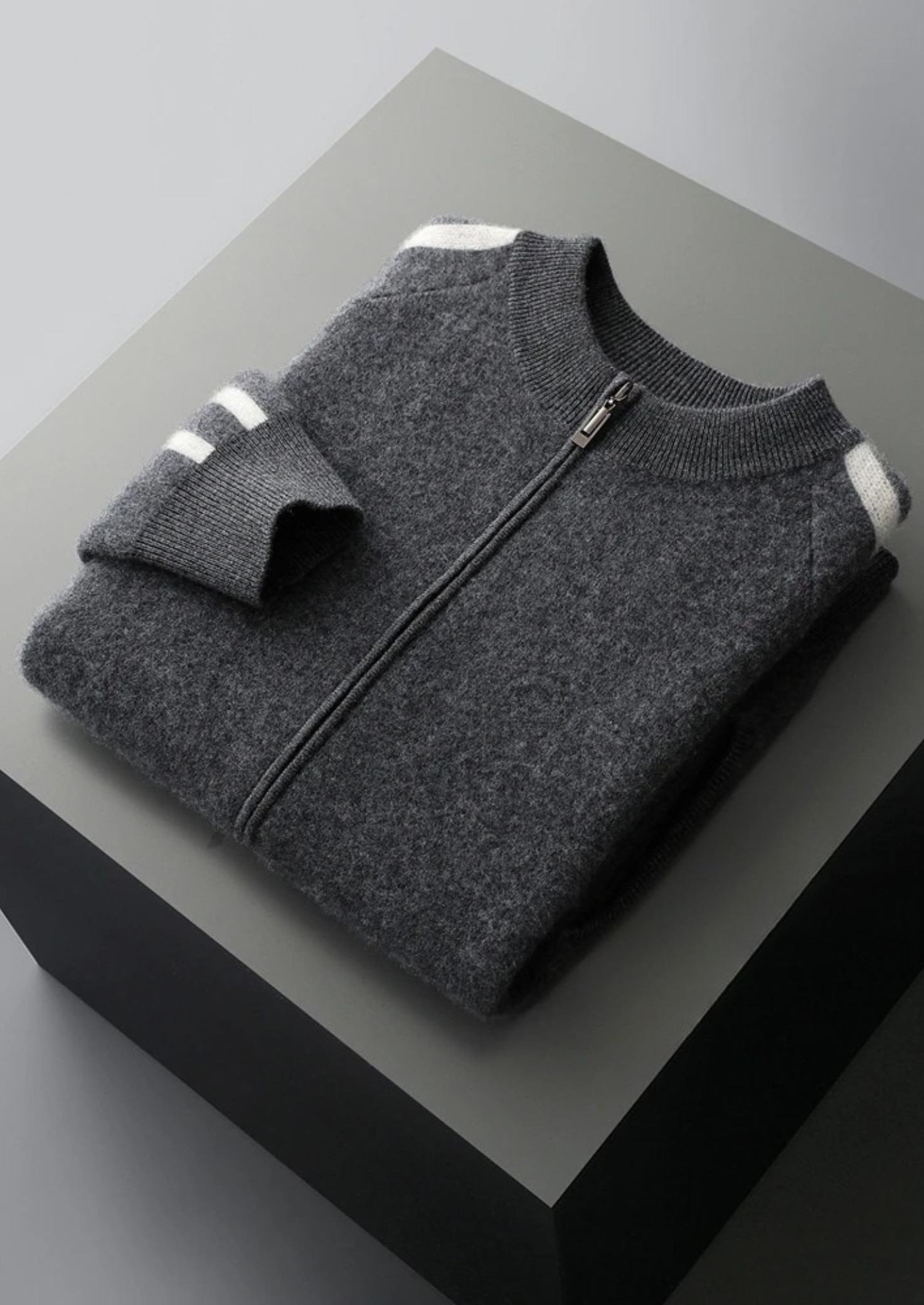 Men’s Striped Knit Crewneck Sweater in Merino Wool