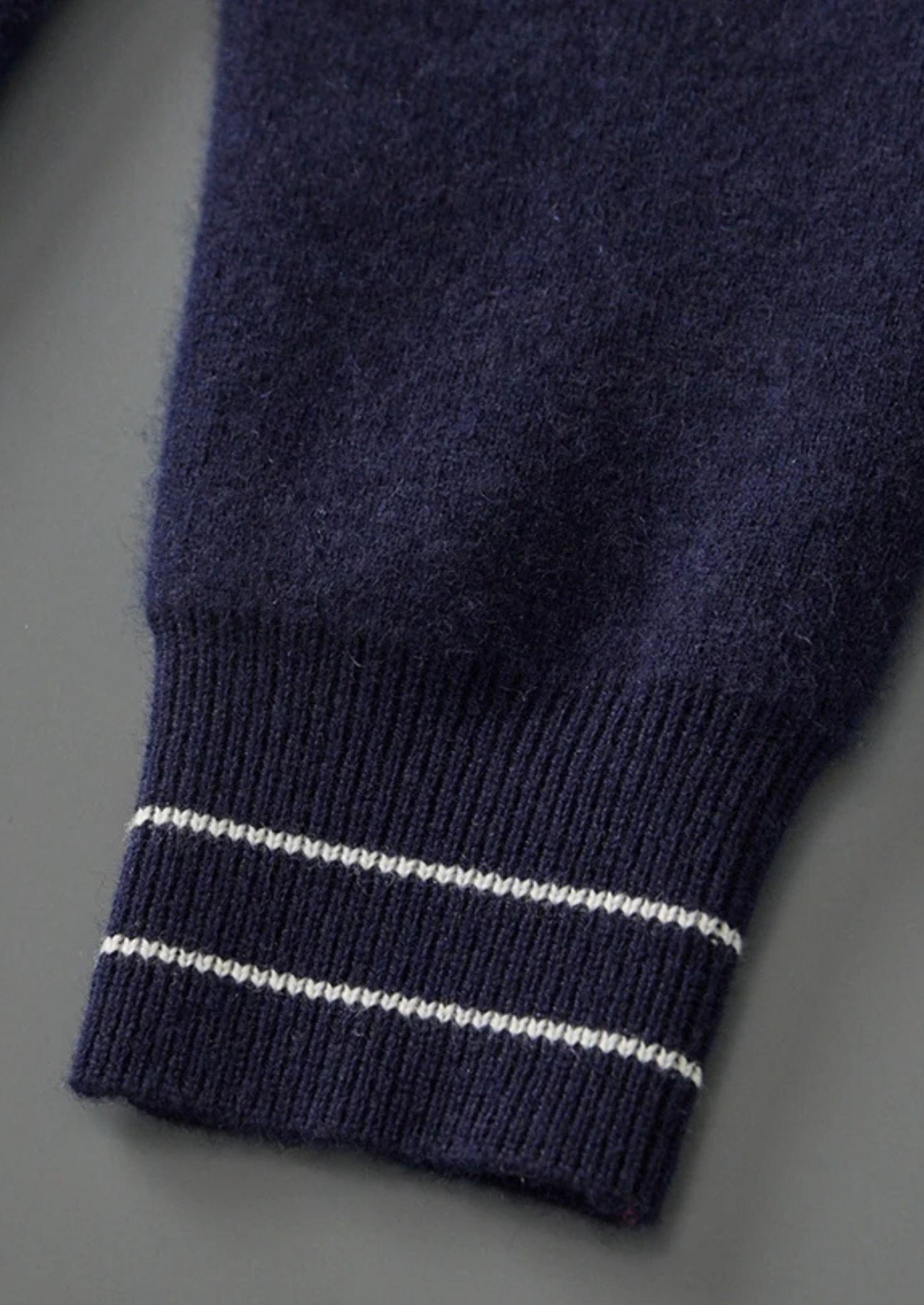 Men’s Two-Tone Knit Polo Cardigan in Merino Wool