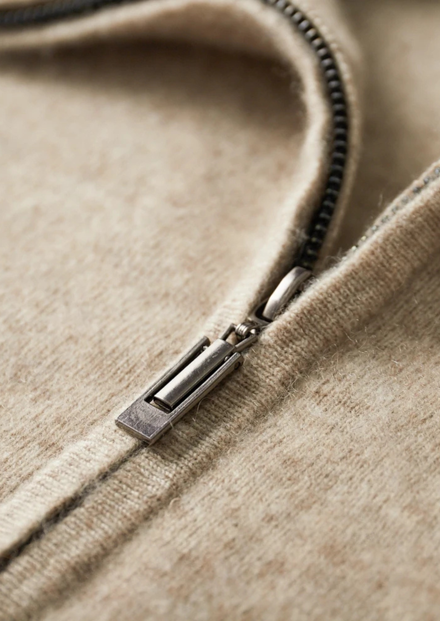 Men’s Zip-Up Cashmere Knit Set with Ribbed Details