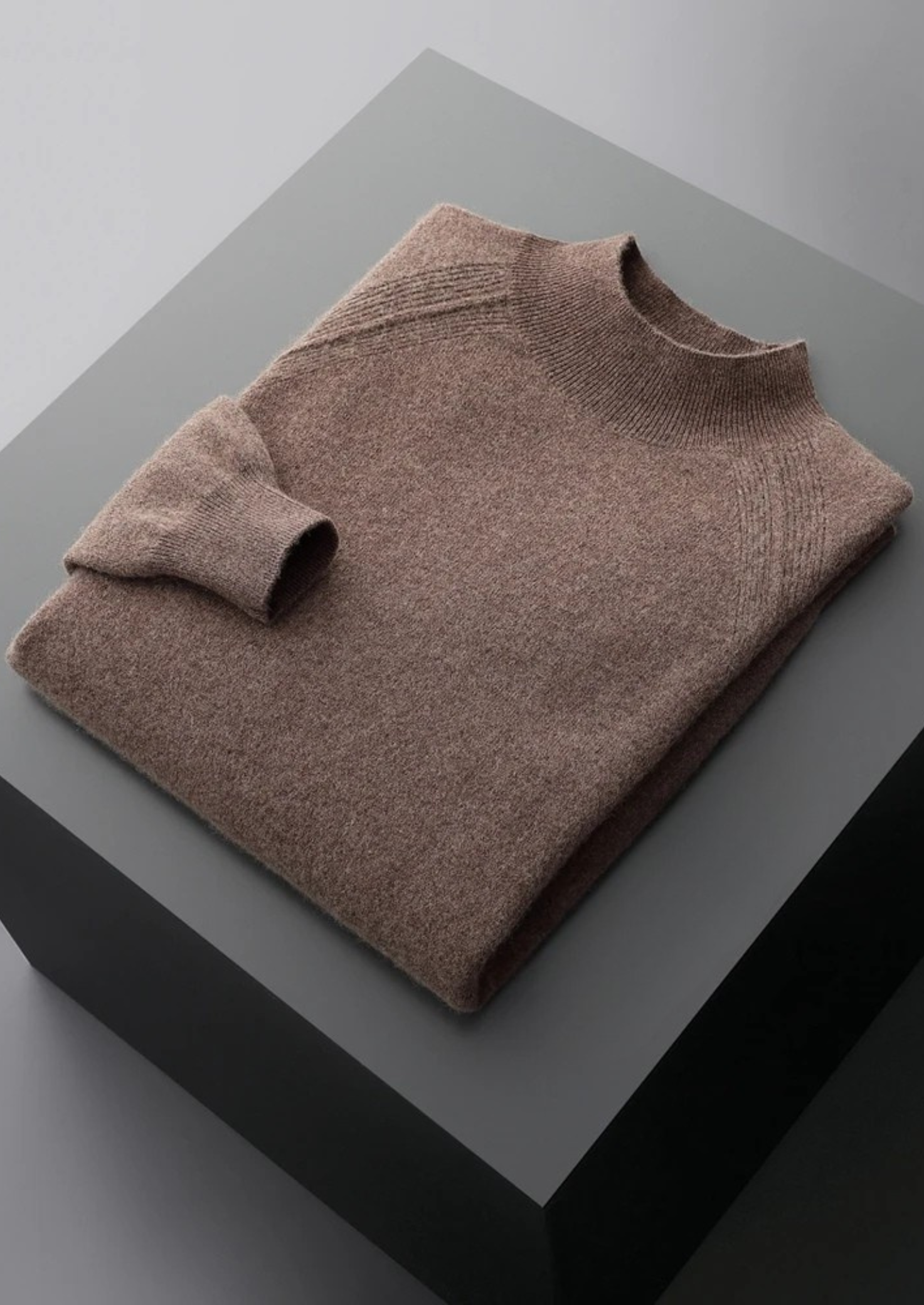 Raglan Mockneck Sweater in Merino Wool