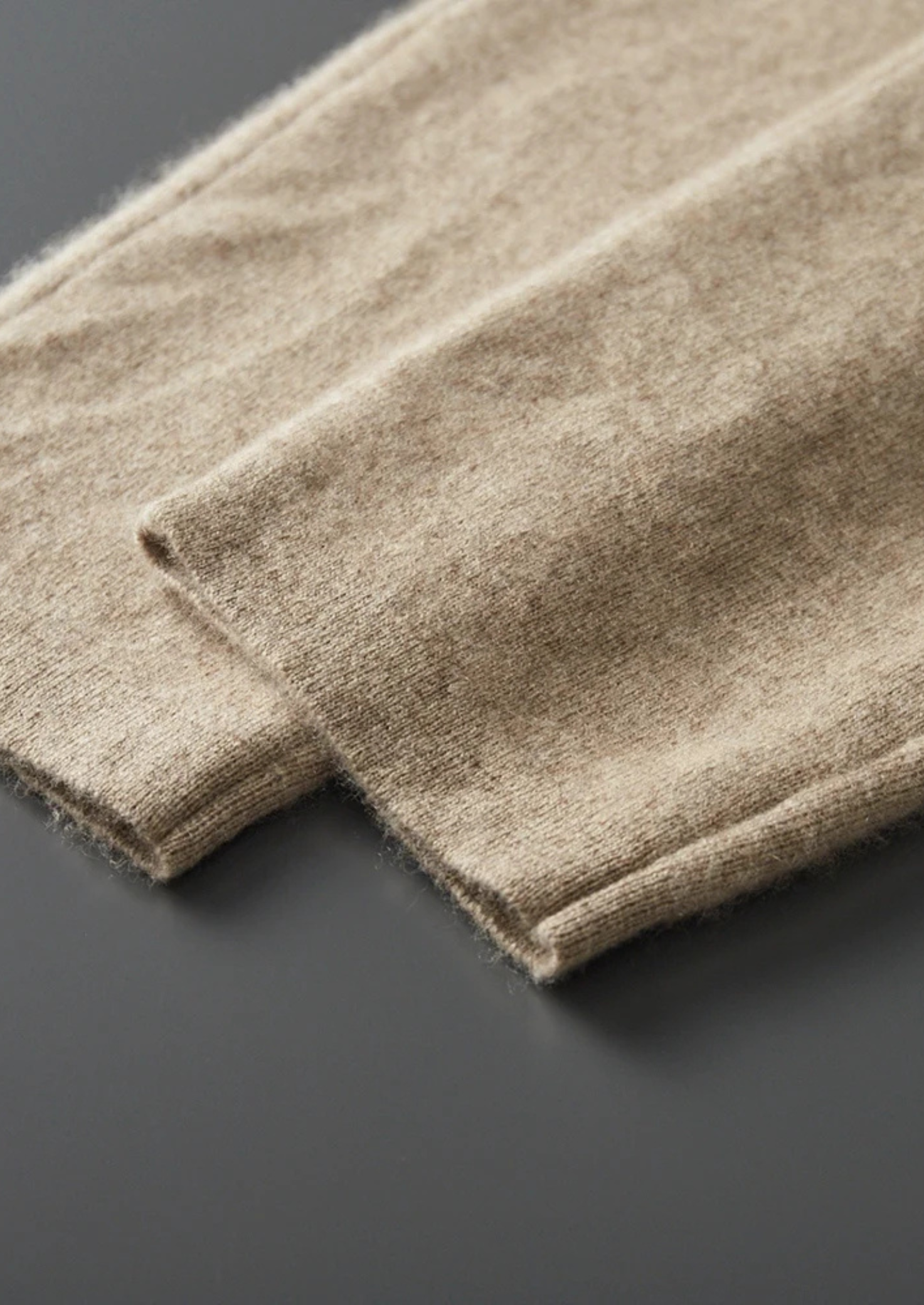 Men’s Zip-Up Cashmere Knit Set with Ribbed Details