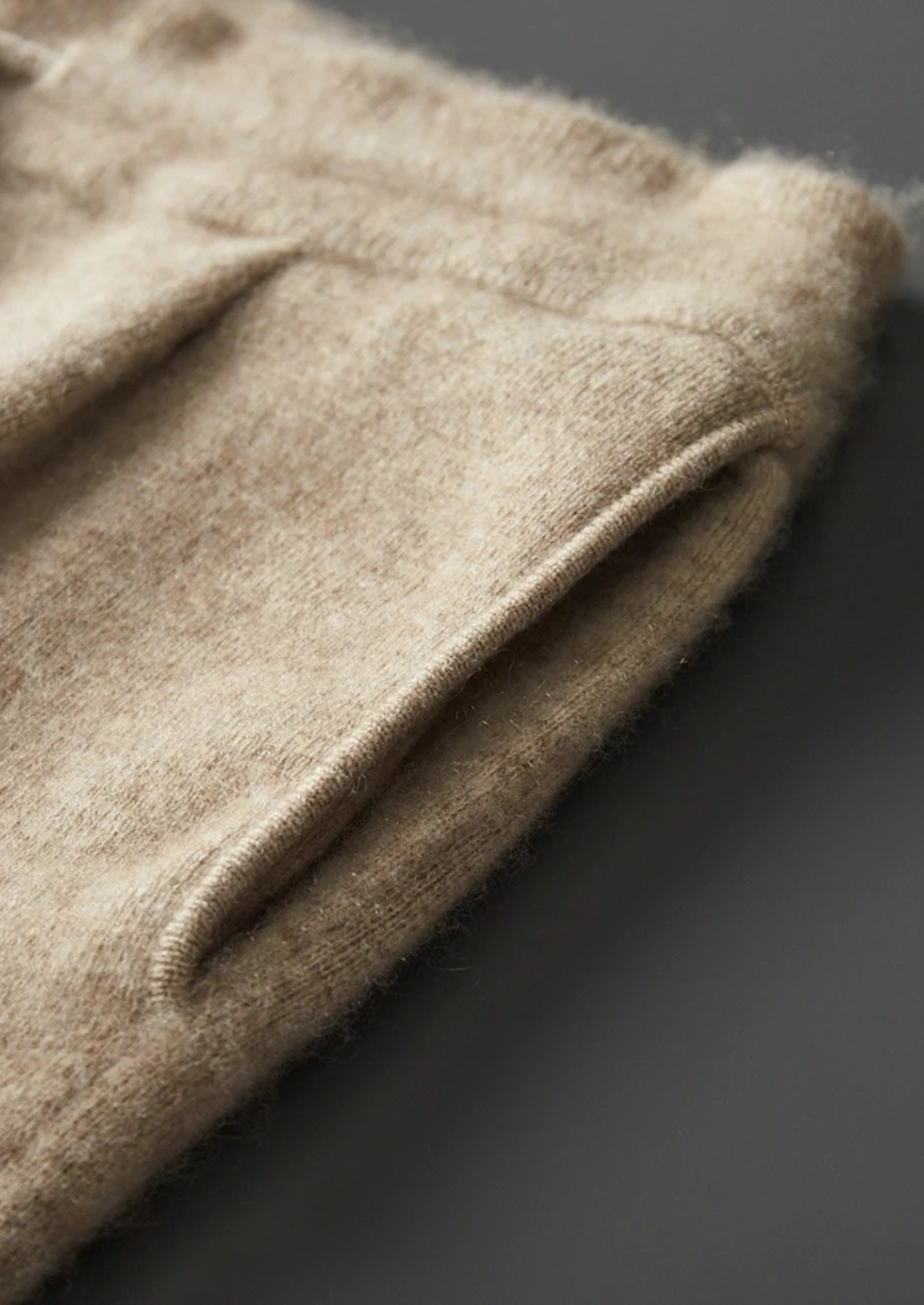 Men’s Zip-Up Cashmere Knit Set with Ribbed Details