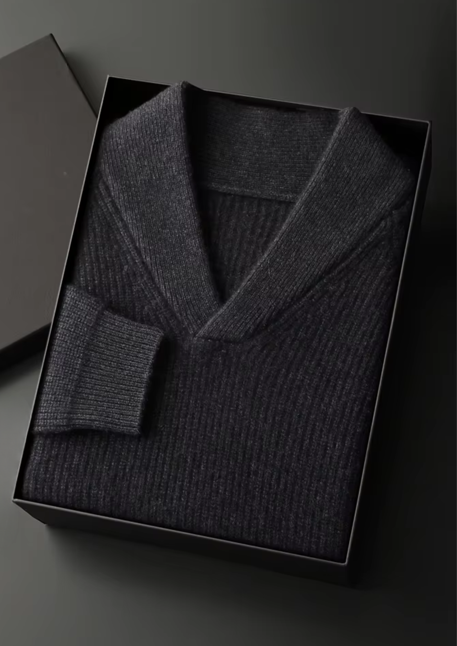 Men’s Ribbed V-Neck Knit Sweater in Cashmere