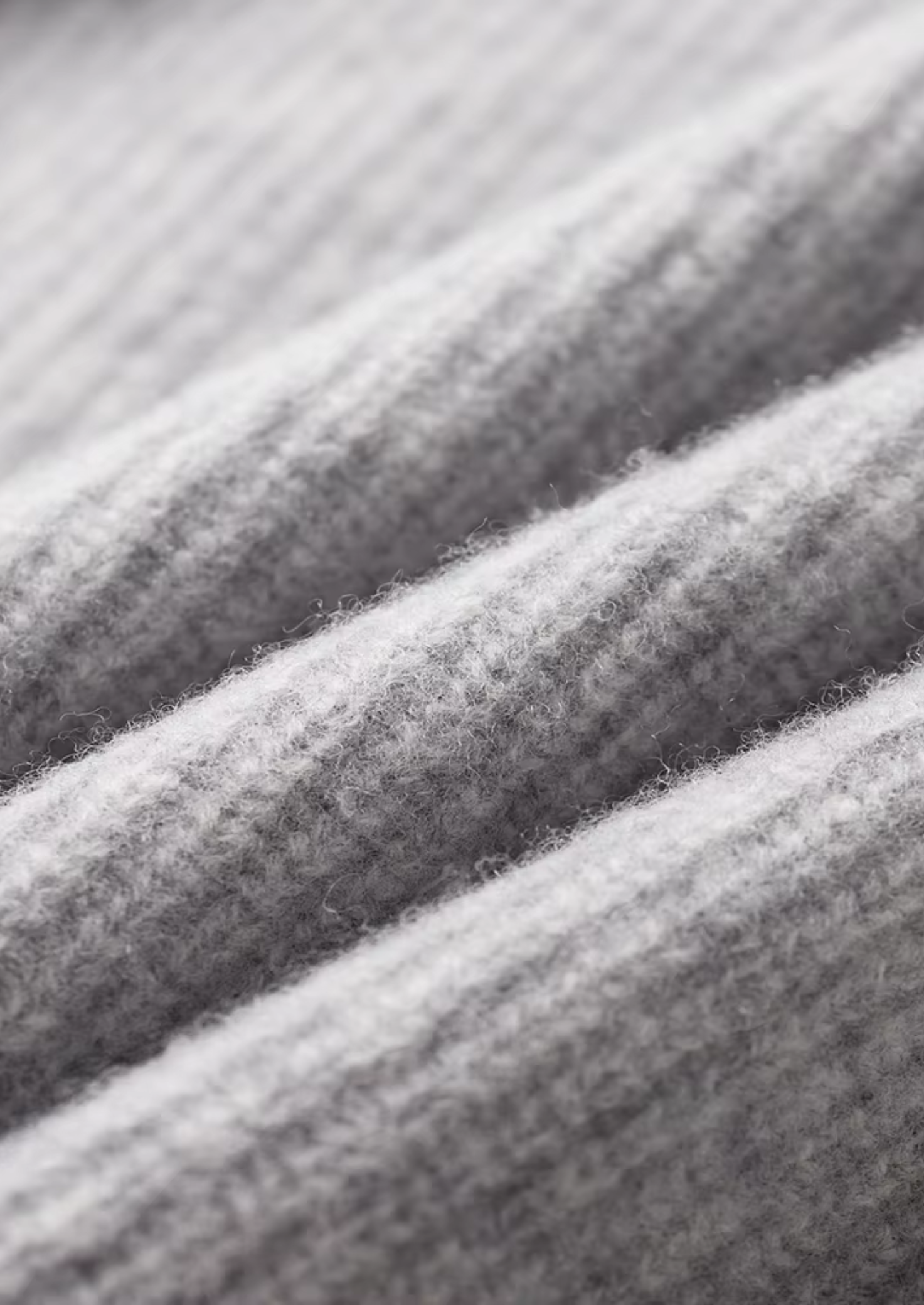 Merino Wool Extra-Fine Ribbed Knit Cardigan