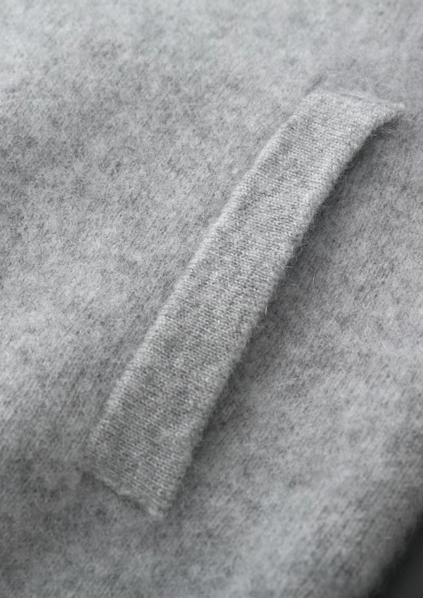 Merino Wool Extra-Fine V-Neck Knit Cardigan