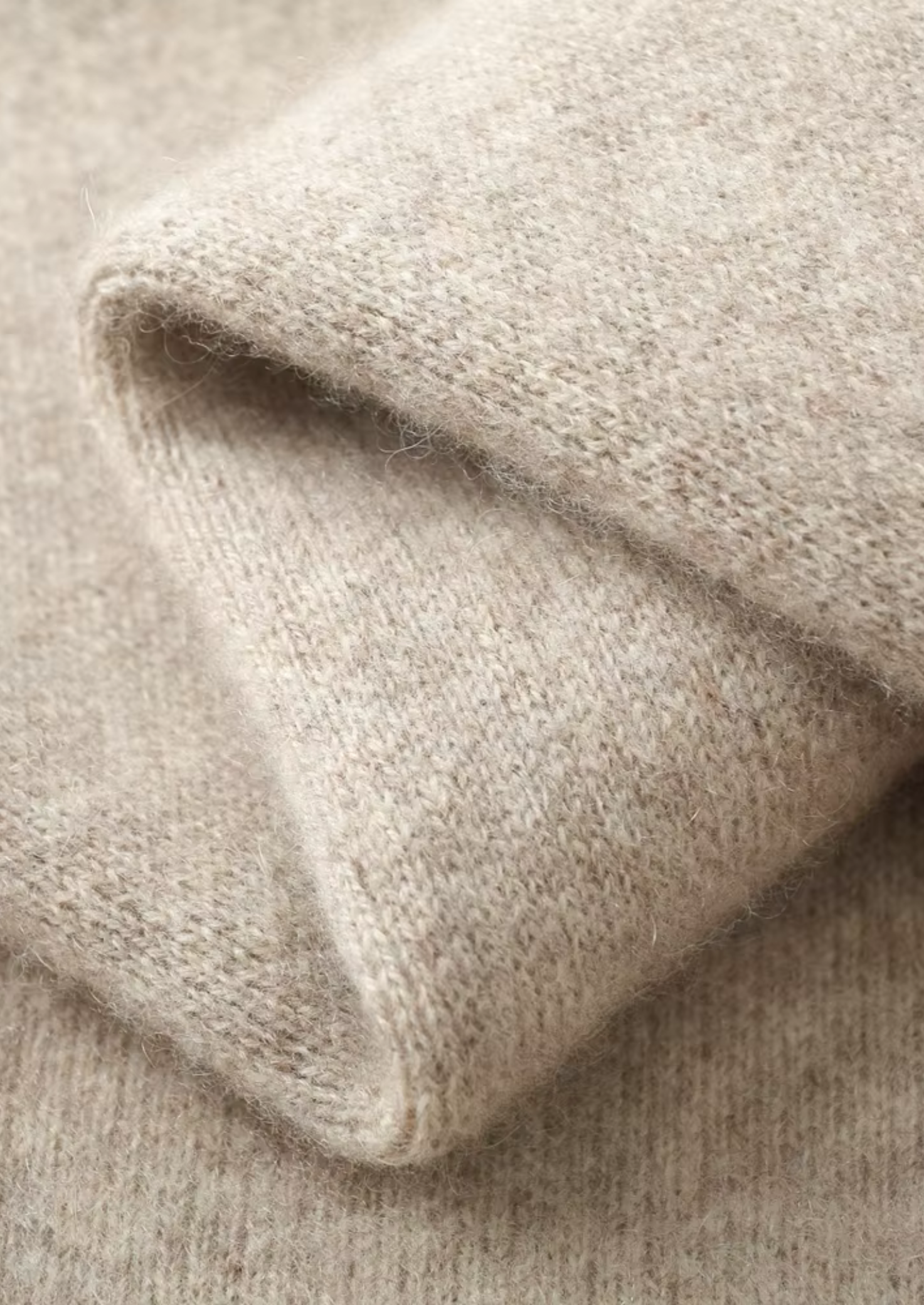 Merino Wool Extra-Fine V-Neck Knit Cardigan