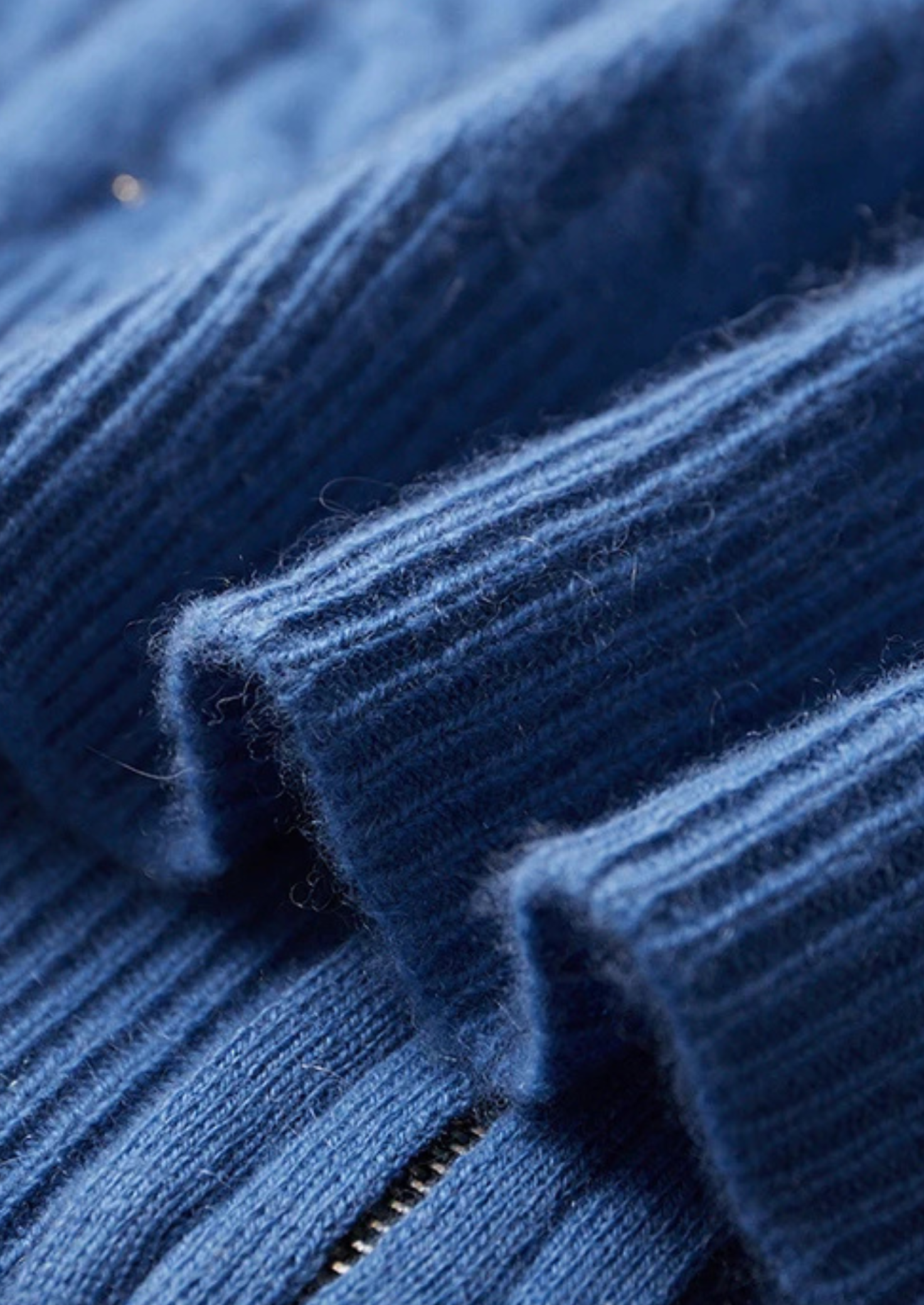 Men’s Cable Knit Zip Hoodie in Cashmere Blend