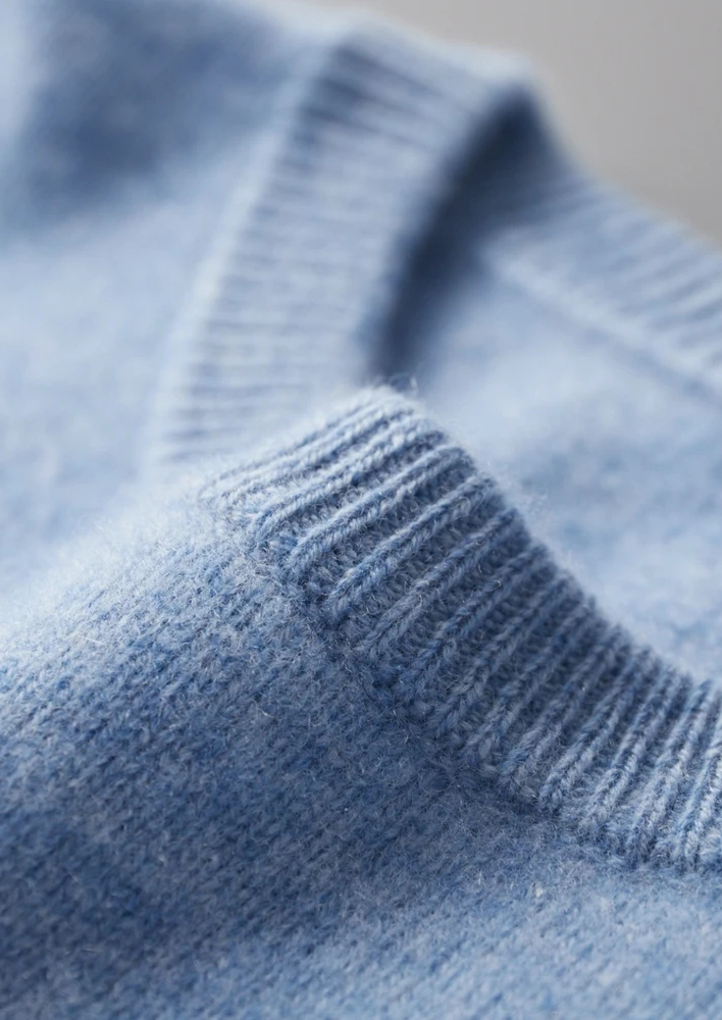 Extra-Fine Merino Wool Classic Crewneck Sweater