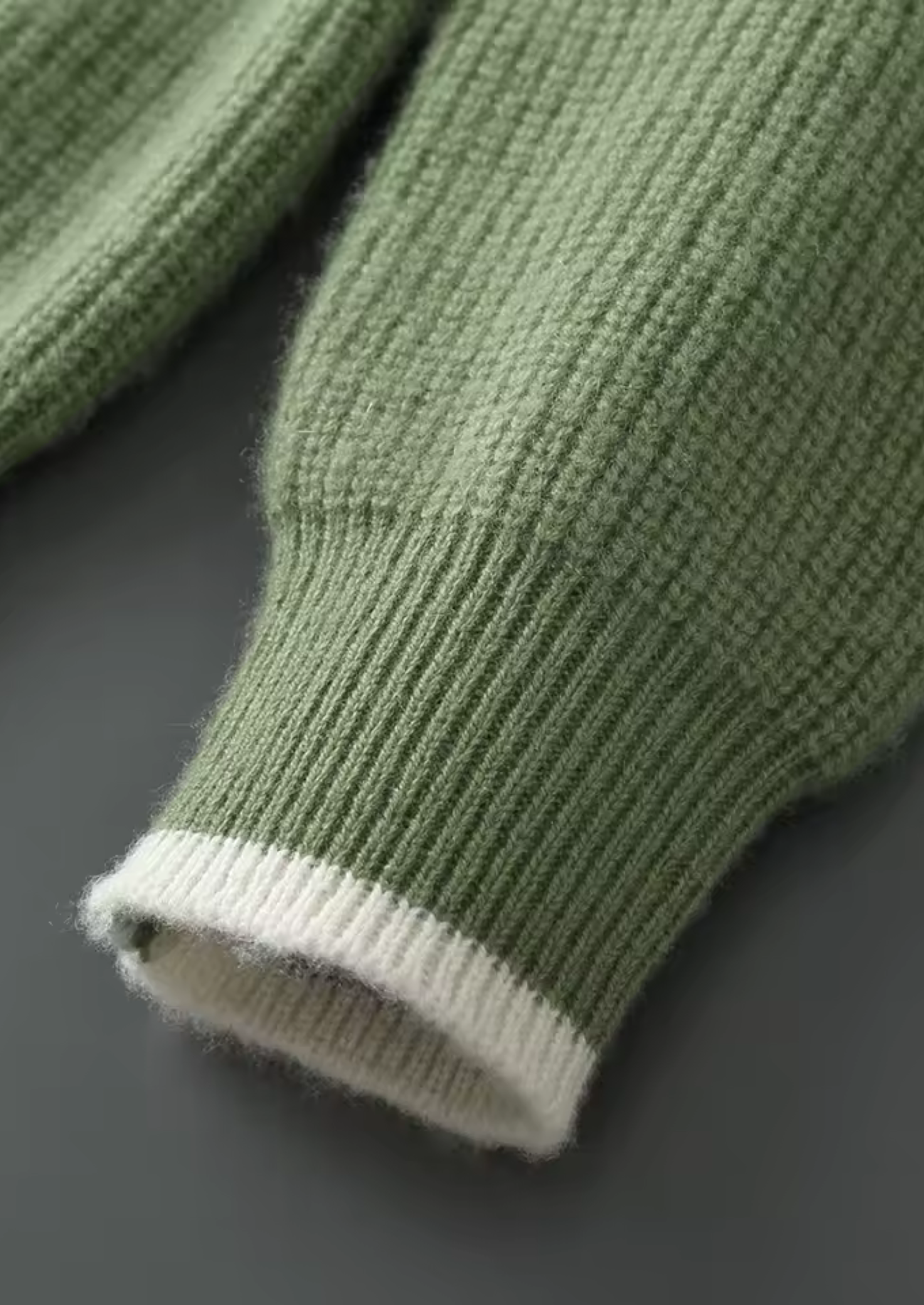 Merino Wool Extra-Fine Crewneck Two-Tone