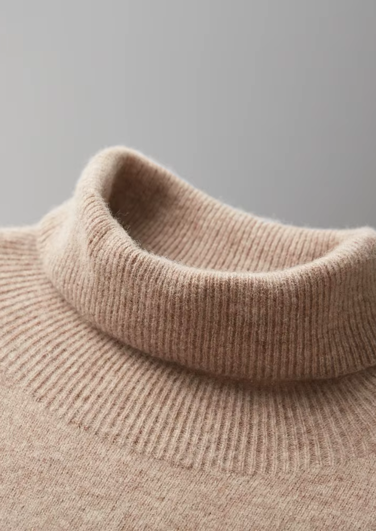 Men’s Extra-Fine Merino Wool Classic Rollneck Knit Sweater